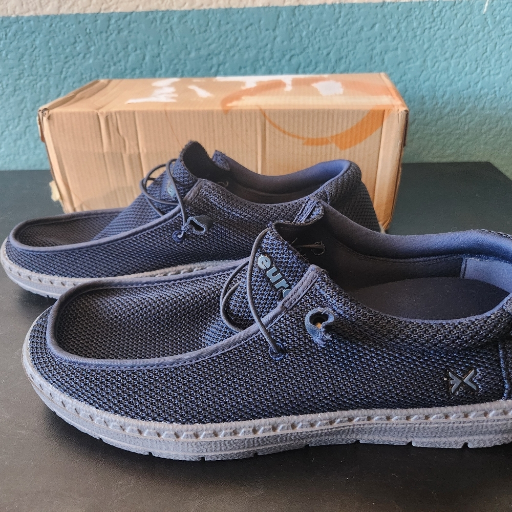 New with box men's eureka traveler gopro light moccasin shoes size 12 dark blue